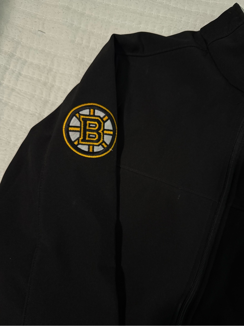 Boston Bruins Softshell Jacket - Picture 3 of 5